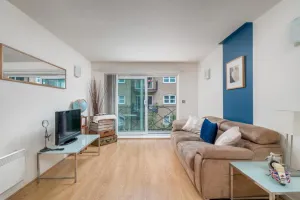 Image of Luxury 1 Bed Apartment Close To Excel & o2