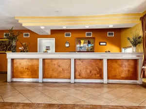 Image of Econo Lodge Del Rio