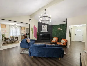Image of Vibrant Getaway Say Hello to the Best of Houston