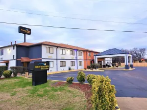 Image of American Inn & Suites West Memphis