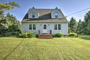 Image of Family-Friendly Fish Creek Cape House with Deck!