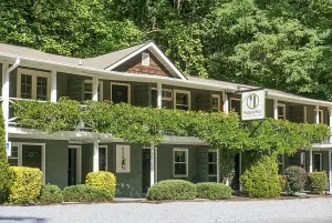 Image of Hickory Falls Inn