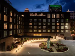 Image of Hotel Bourré Bonne Louisville, Curio Collection by Hilton