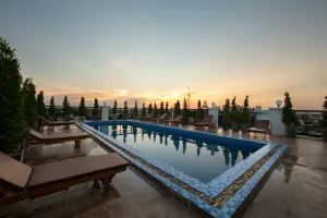 Image of Azalea Parkview Hotel