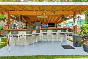 Image of Outdoor Entertainment Area: Clearwater Condo!