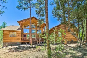 Image of Deck, Grill and Fire Pit Spacious Show Low Hideaway