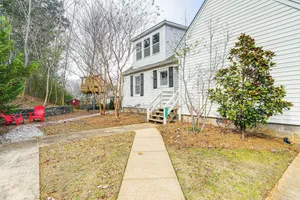 Image of 1 Mi to Ole Miss: Family-friendly Home!