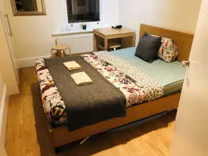 Image of 3 Bedroom Apartments Wells Street