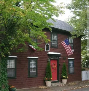 Image of Melville House Newport