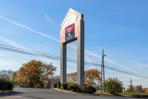 Image of HomeTowne Studios by Red Roof Lancaster