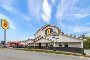 Image of Super 8 by Wyndham Summersville - New River National Park