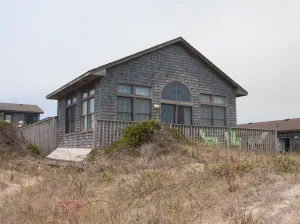 Image of Chez-toni 3 Bedroom Cottage by RedAwning