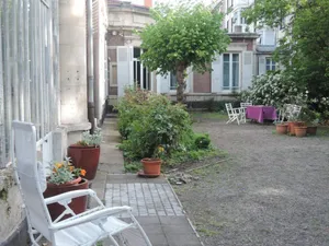 Image of La Pause Doree