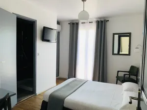 Image of Hôtel les Arbousiers