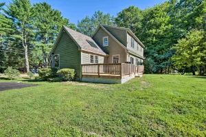 Image of Charming Saco Home with Deck, 5 Mi to Beach!
