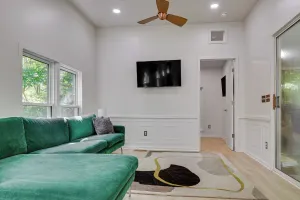 Image of Single-story Cabin on Hyco Lake: Swim & Unwind!