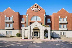 Image of Quality Suites Irving-Las Colinas