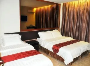 Image of Goldenhill Hotel