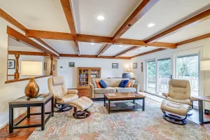 Image of Grants Pass Vacation Rental Home: Deck + Views!