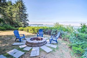 Image of Enchanting Coos Bay Sanctuary with Lush Views!