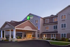 Image of Holiday Inn Express & Suites Tilton by IHG