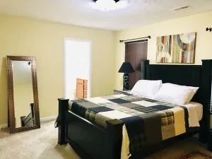 Image of Spacious 3 BR Ranch House W Patio Yard in a Quiet Suburb