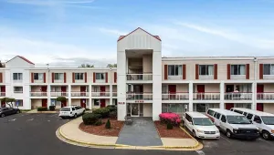Image of Studios & Suites 4 Less Charlotte