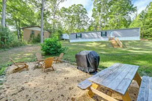 Image of Pet-friendly Home ~ 5 Mi to Blue Ridge Parkway!