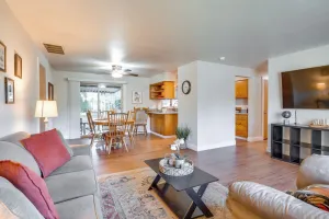 Image of 10 Mi to Portland: Greenway Neighborhood Home