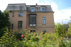Image of Hummel Hostel - Historische Stadtvilla mit Garten