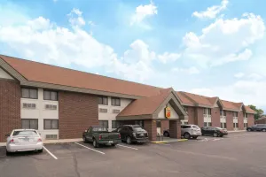 Image of Super 8 by Wyndham St. Cloud