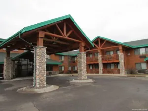 Image of Shell Lake Lodge, a Travelodge by Wyndham