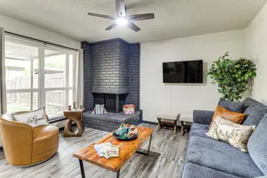 Image of 5 Mi to At&t Stadium: Townhome w/ Community Pools!
