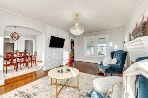 Image of 2 Mi to Village Park: Family & Pet-friendly Home
