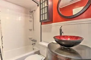 Image of Pet-Friendly Townhome with Community Hot Tub!