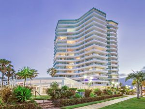 Image of 19th Avenue on the Beach