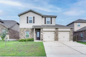 Image of Pet-friendly Home w/ Fenced Yard in Manor