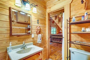 Image of Cozy Log Cabin on 11 Acres 3 Mi to Cherokee Lake!