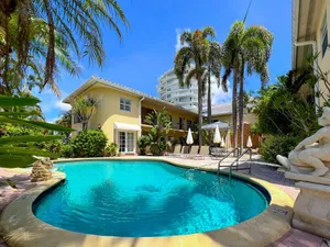 Image of La Casa Hotel