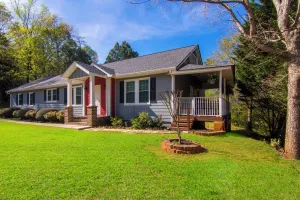 Image of Dawg Daze Cottage