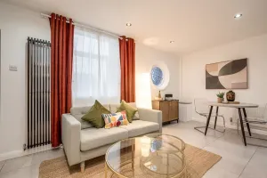 Image of Central Belfast Apartments, Salisbury