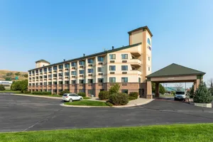 Image of Comfort Inn & Suites Market - Airport