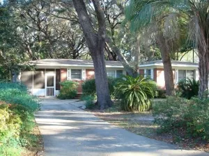 Image of BEACH OAKS home