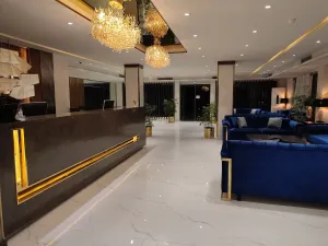 Image of Envoy Continental Hotel