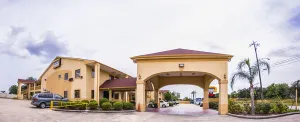 Image of Downtowner Inn and Suites - Houston