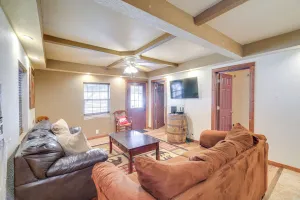 Image of 8 Mi to Hatfield-mccoy Trails: Cabin in Delbarton