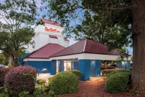 Image of Red Roof Inn Myrtle Beach Hotel - Market Commons