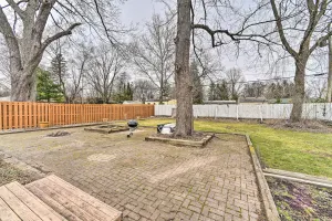 Image of Bright Ann Arbor Home with Yard, 3 Mi to U of M