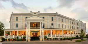 Image of Stafford's Perry Hotel