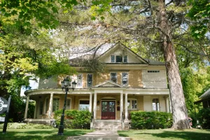 Image of The Riter Mansion